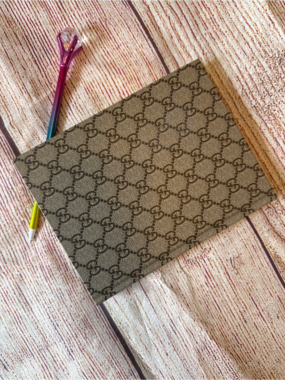 Gucci Beige Monogram Notebook with Multicolor ufo space Tokyo Patches - Picture 7 of 7